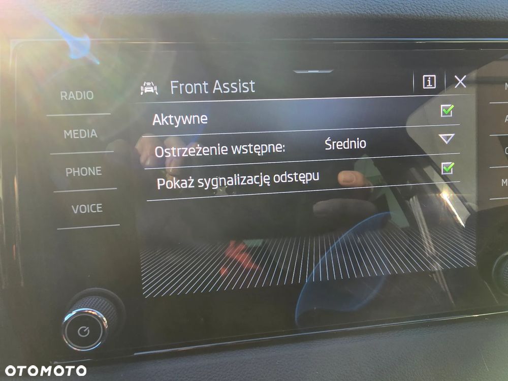 Skoda Karoq 2.0 TDI SCR 4x4 Sportline DSG - 32