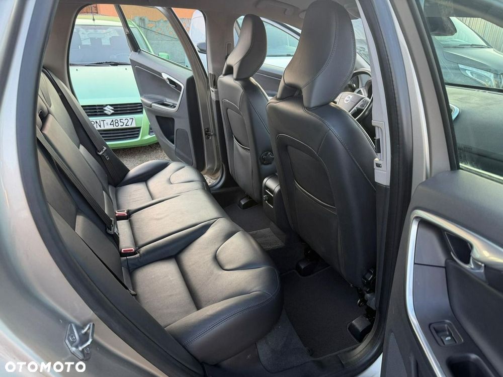 Volvo XC 60 - 6