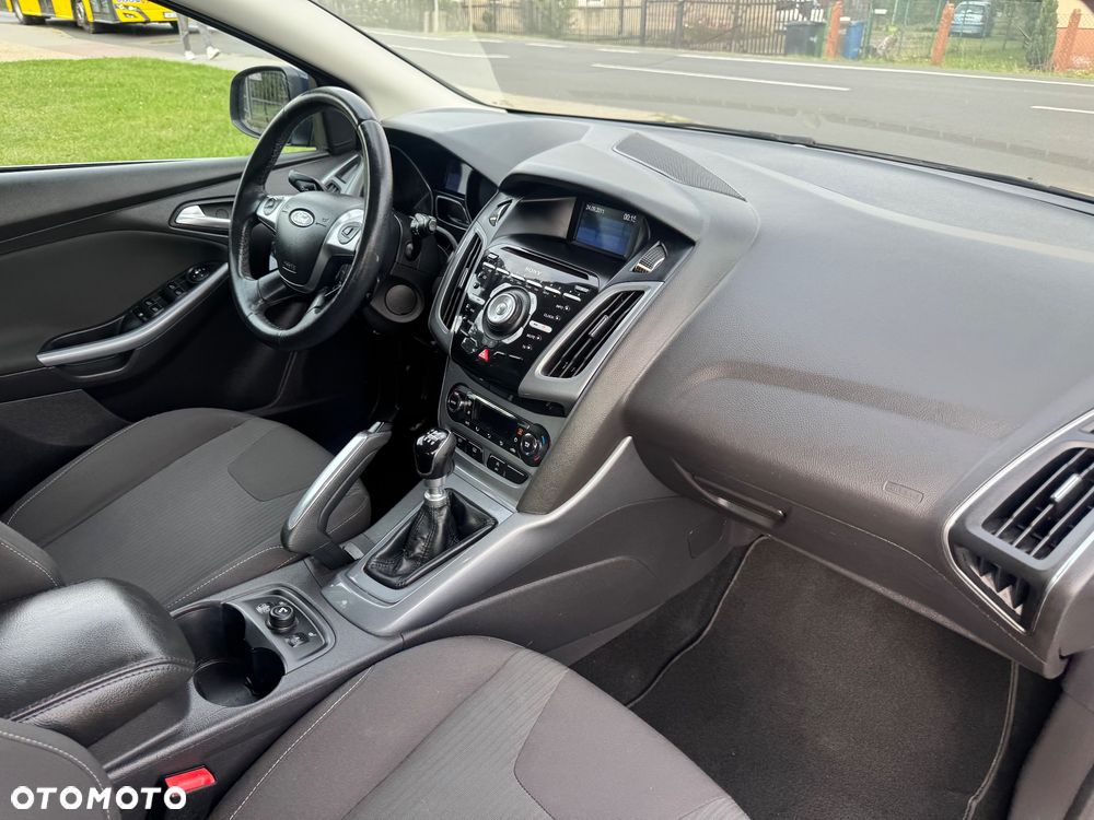 Ford Focus 1.6 TDCi DPF Titanium - 10
