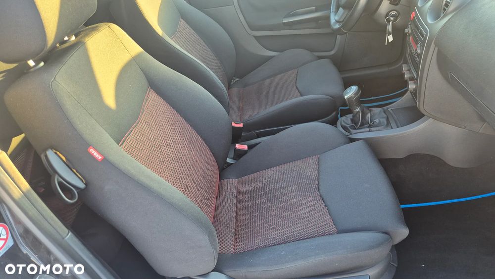 Seat Ibiza 1.4 16V Comfort Edition - 12