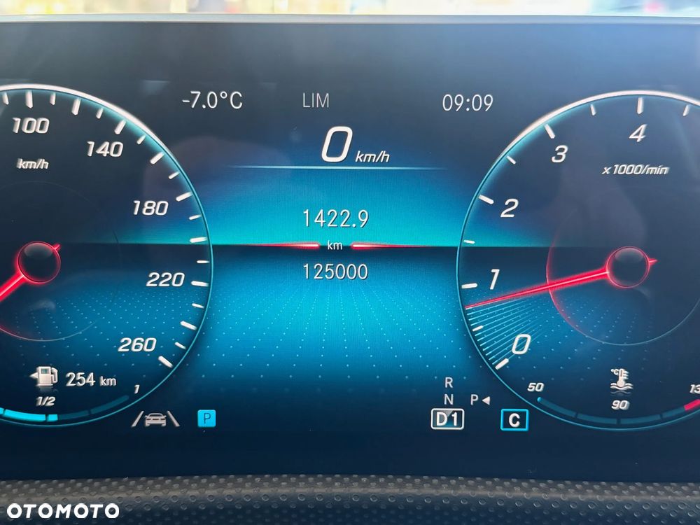 Mercedes-Benz CLA 250 AMG Line 7G-DCT - 12