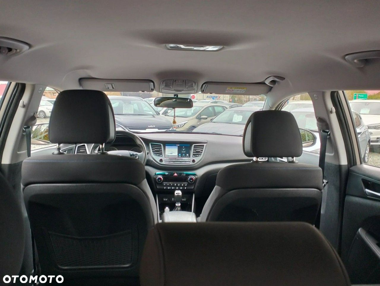 Hyundai Tucson - 16