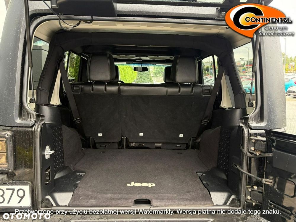 Jeep Wrangler - 4