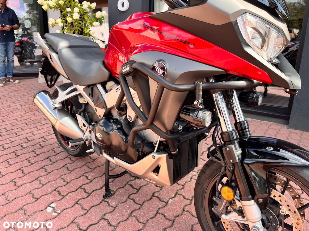 Honda VFR - 5