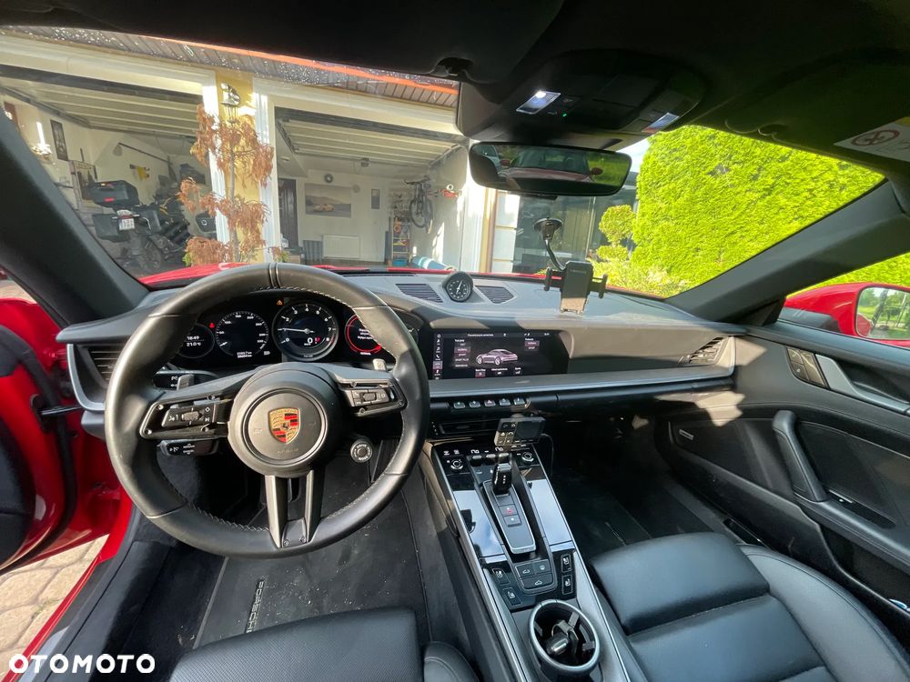 Porsche 911 Carrera S - 10