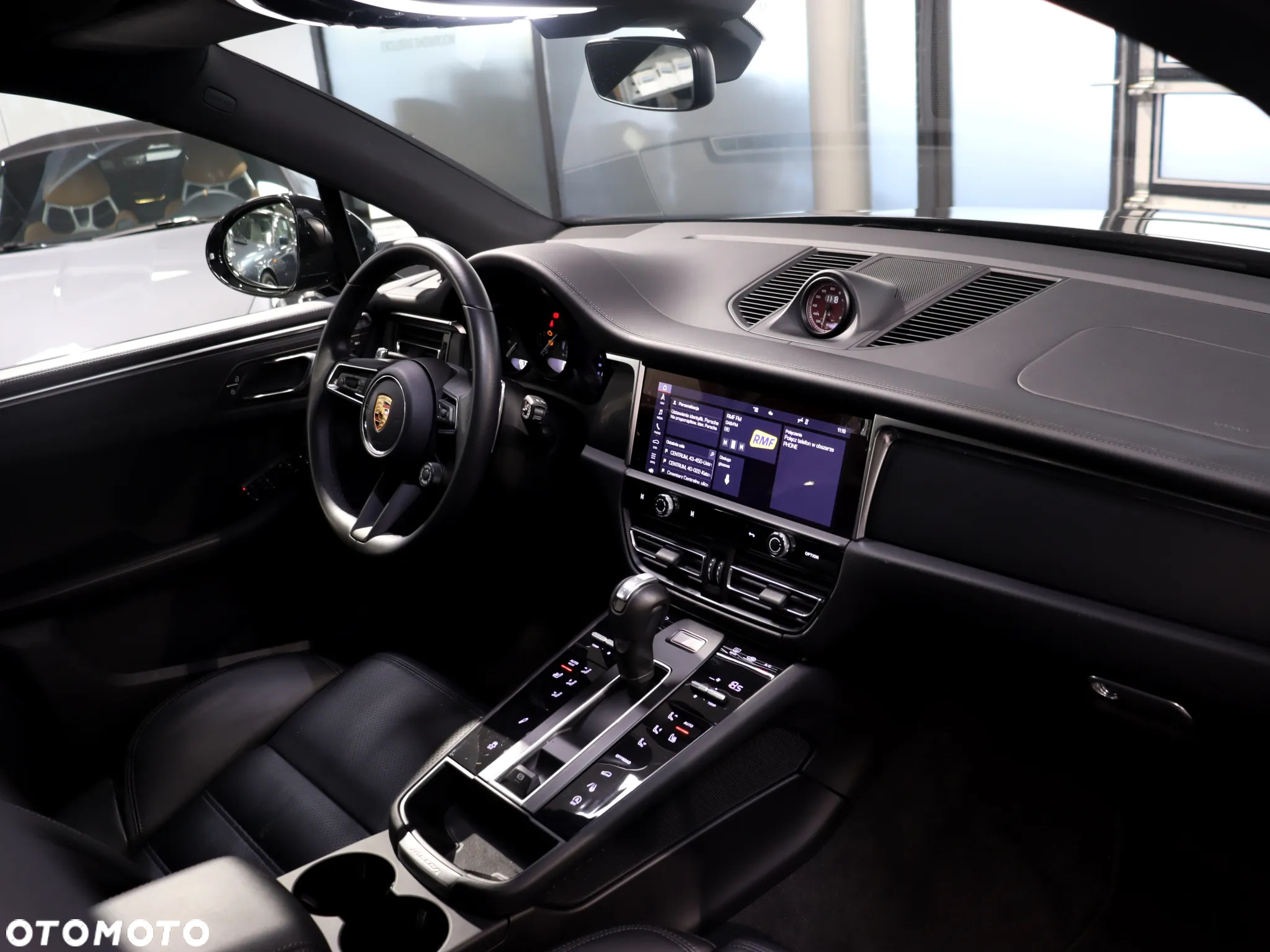Porsche Macan Standard - 18