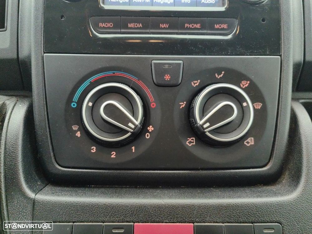 Peugeot BOXER PRO 7 LUG - 130CV - Ac / Gps / IVA dedutível - 10