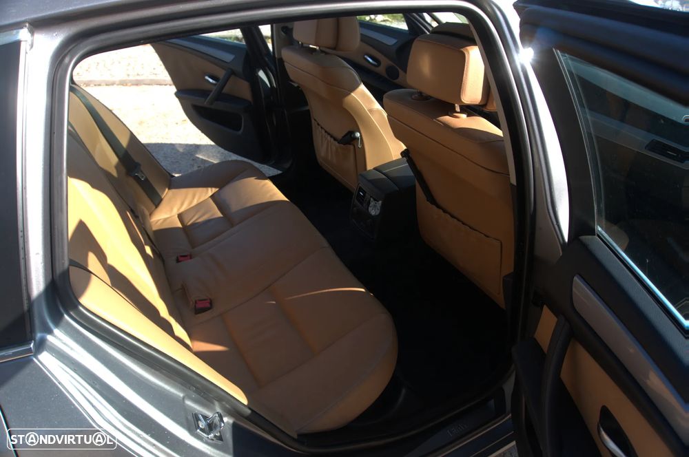 BMW 520 d Touring - 30