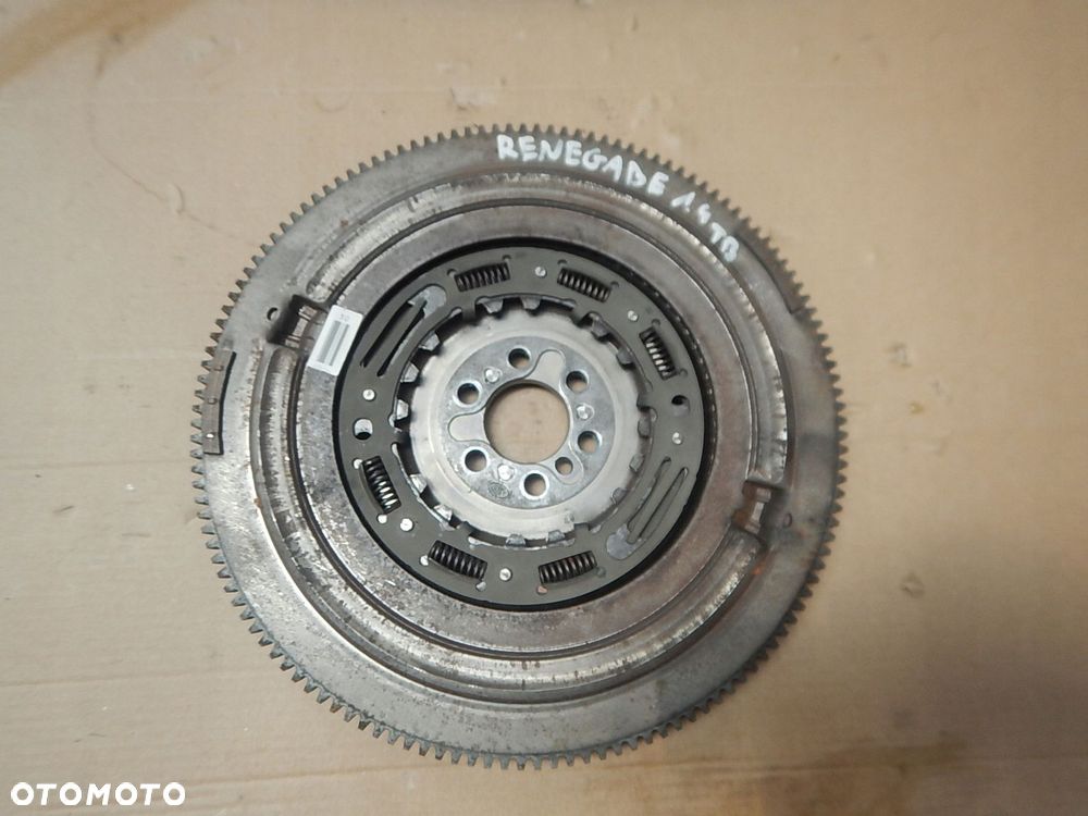 koło zamachowe dwumas fiat 500 jeep renagade 1.4 t.b. - 2