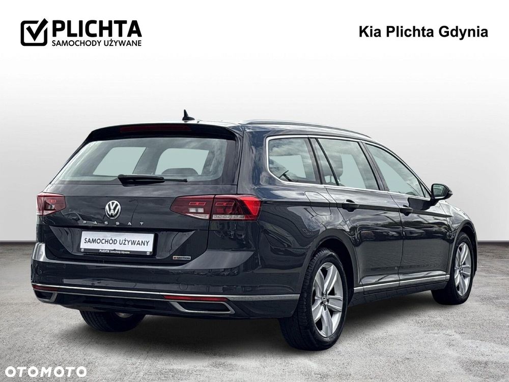 Volkswagen Passat 2.0 TDI 4Mot Elegance DSG - 5