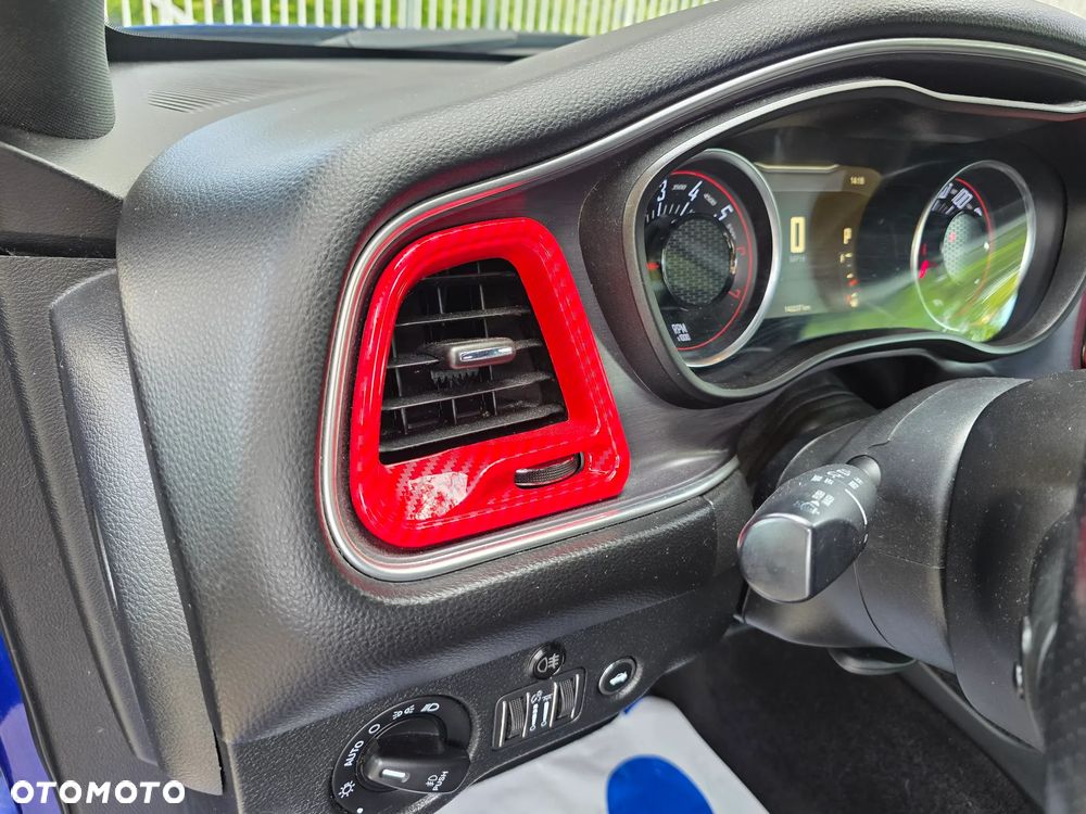 Dodge Challenger 5.7 R/T - 8