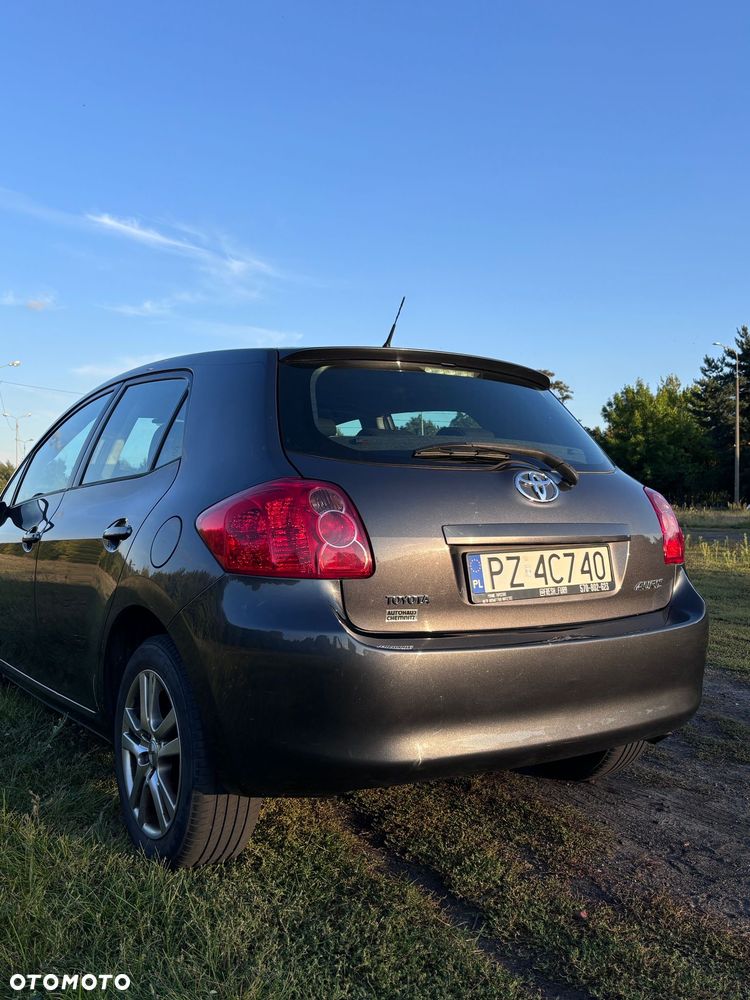 Toyota Auris 1.6 VVT-i Terra - 12
