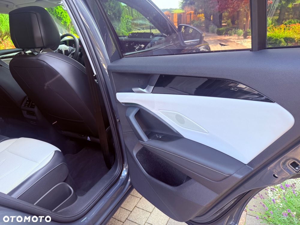 Volkswagen Tiguan 1.5 eTSI Elegance DSG - 24