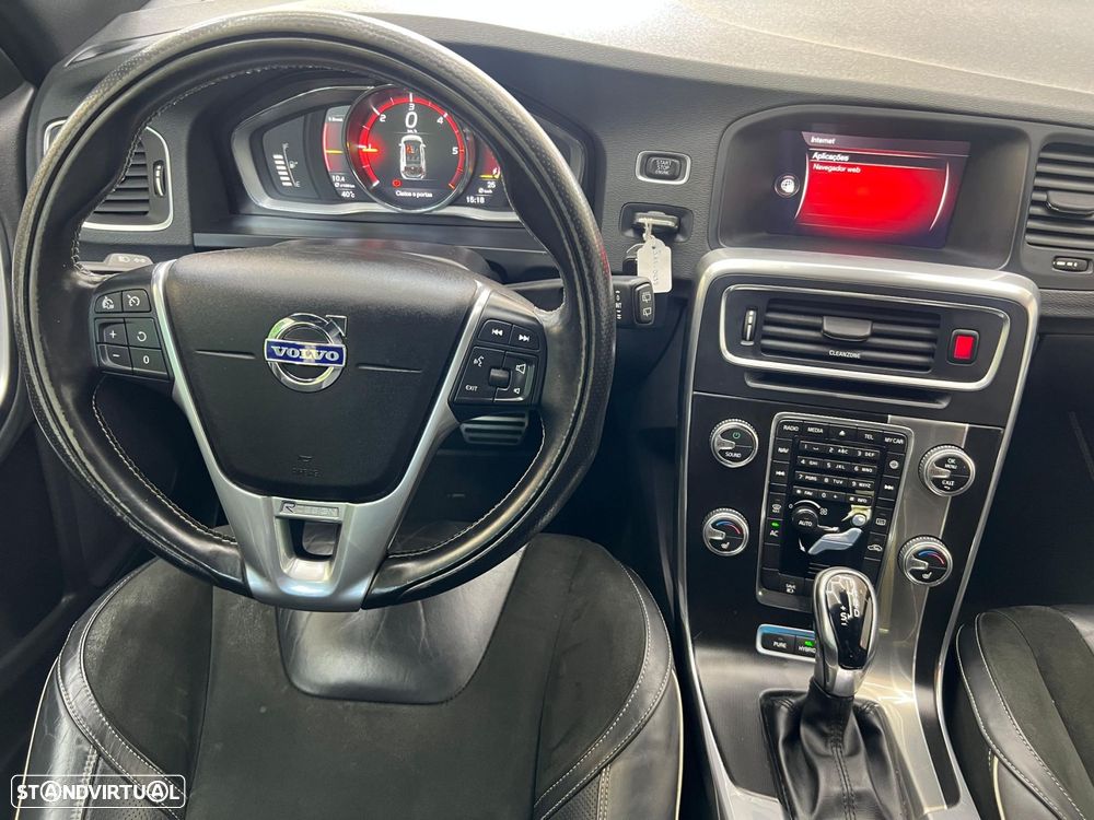 Volvo V60 2.4 D6 R-Design Sum.AWD Phev - 21
