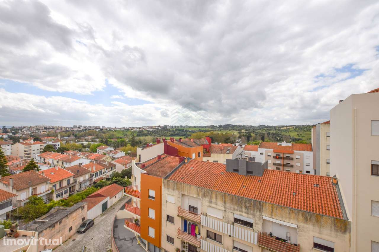 Apartamento T2 mobilado e equipado em Torres Novas - Grande imagem: 4/33