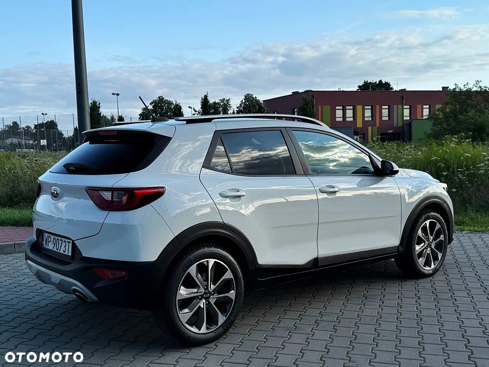 Kia Stonic 1.4 L - 14