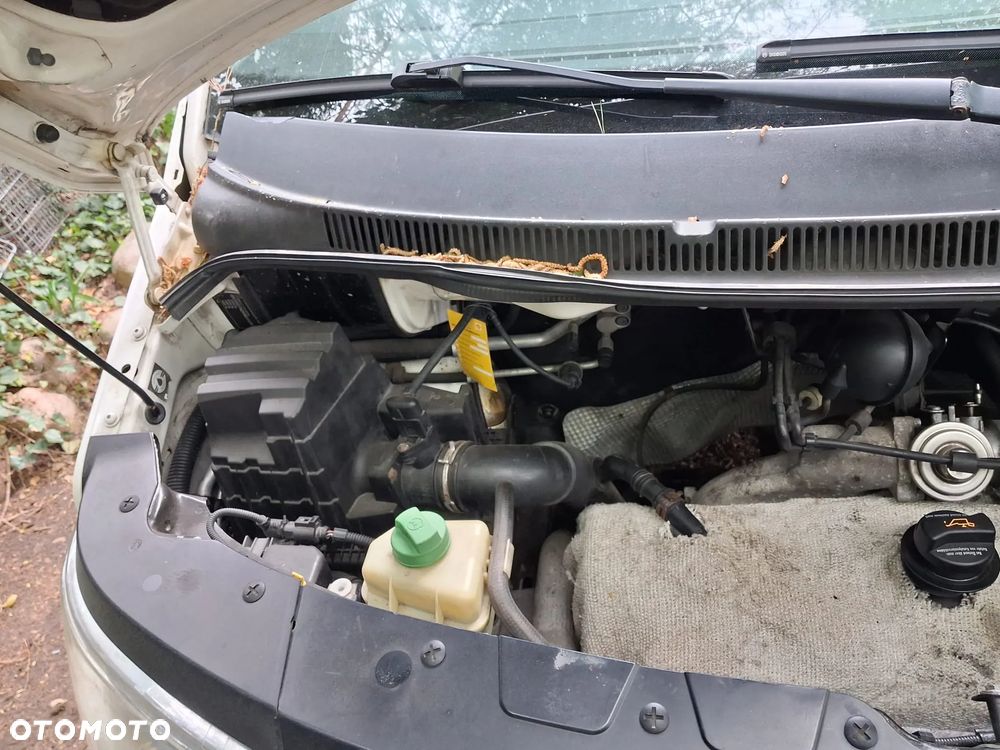Volkswagen T5 - 13