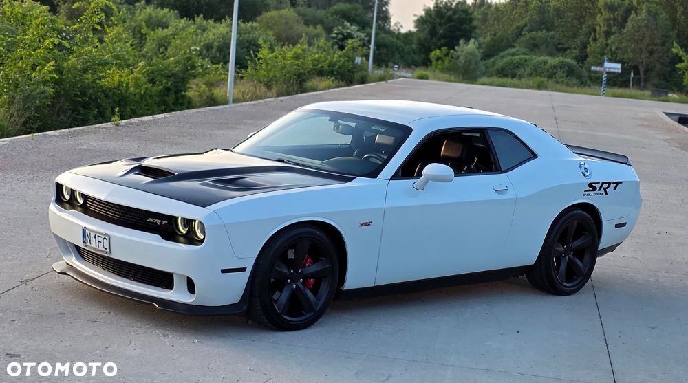 Dodge Challenger - 34