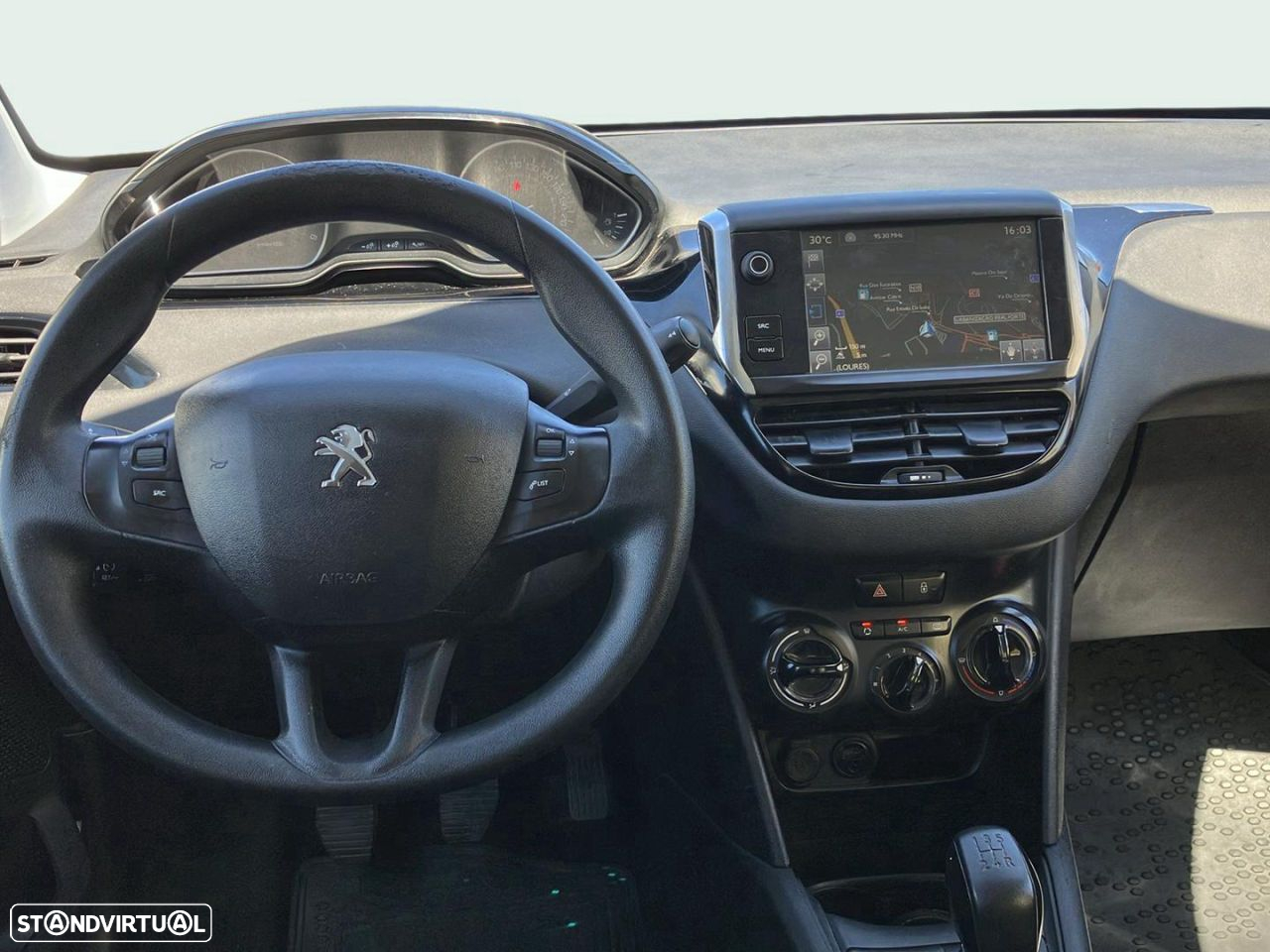 Peugeot 208 1.6 BlueHDi Style - 10