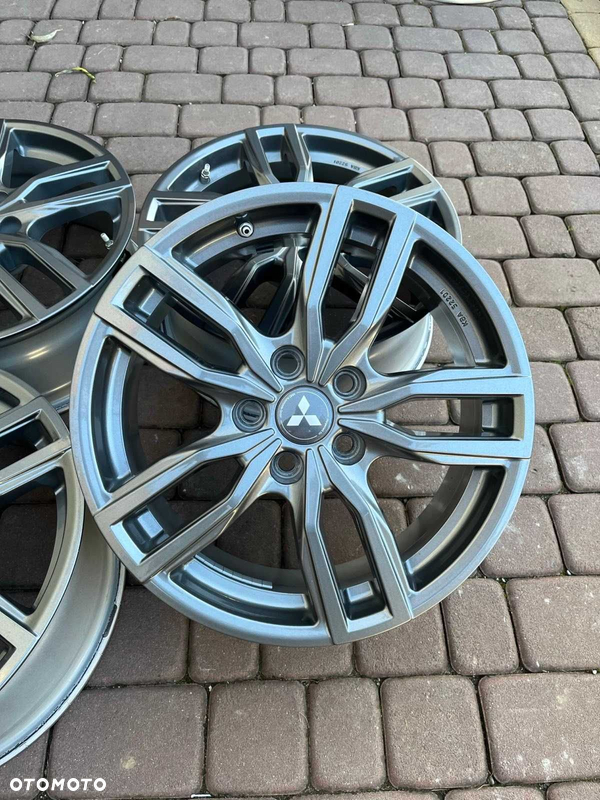 Oryginalne alufelgi Mitsubishi 5x114,3 17 cali CZUJNIKI ASX Outlander