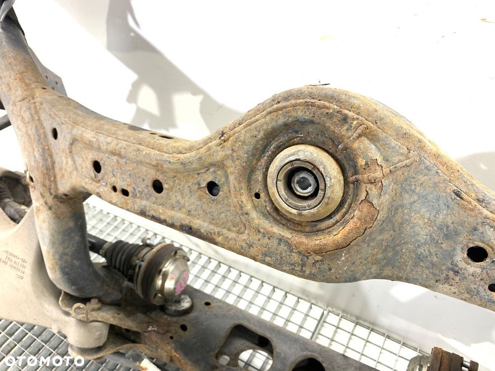 BELKA TYŁ  AUDI A7 Sportback (4GA, 4GF) 2010 - 2018 RS7 quattro 412 kW [560 KM] benzyna 2013 - 2018 - 10