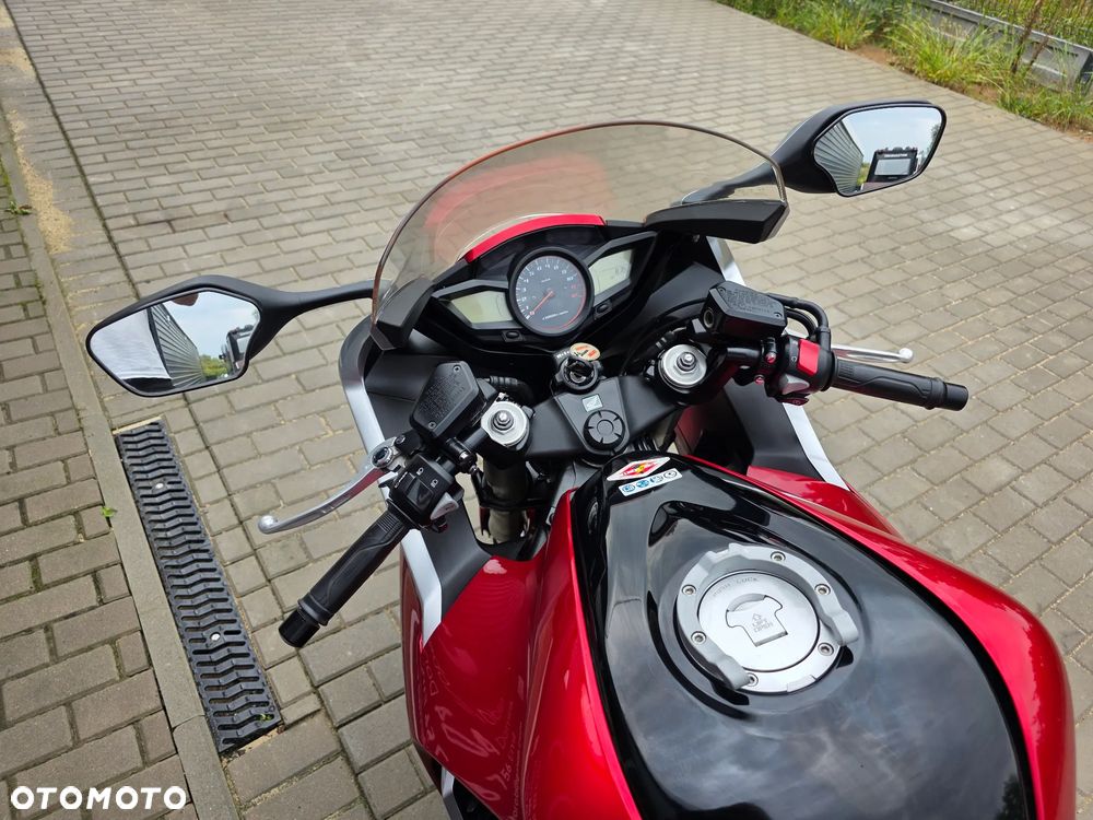Honda VFR - 31