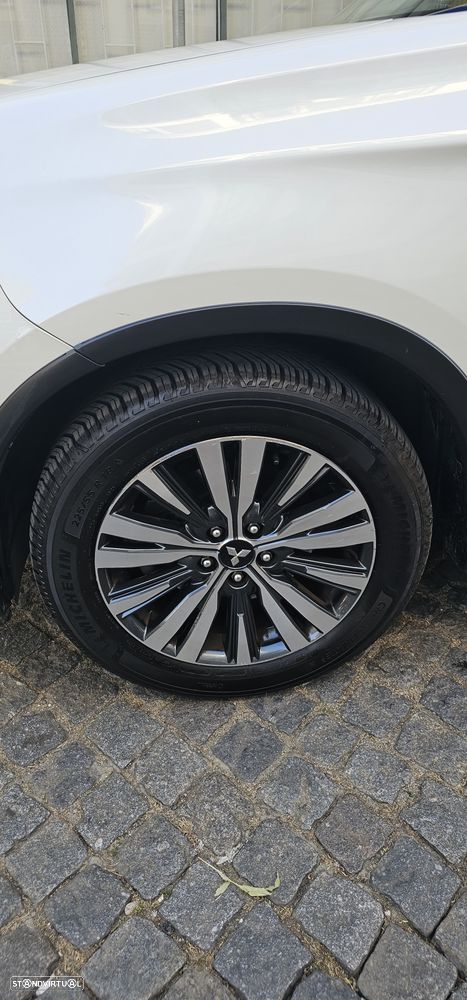 Mitsubishi Outlander 2.0 Kaiteki CVT - 8