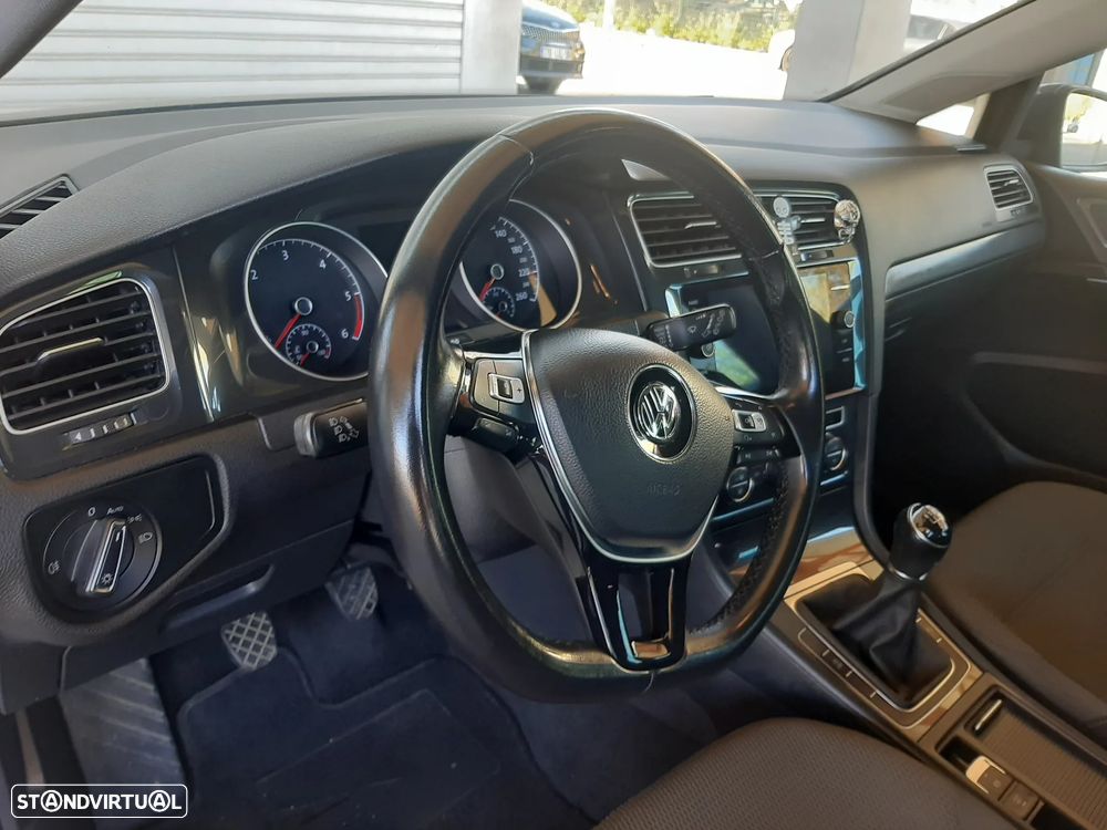 VW Golf 1.6 TDI R-Line - 14