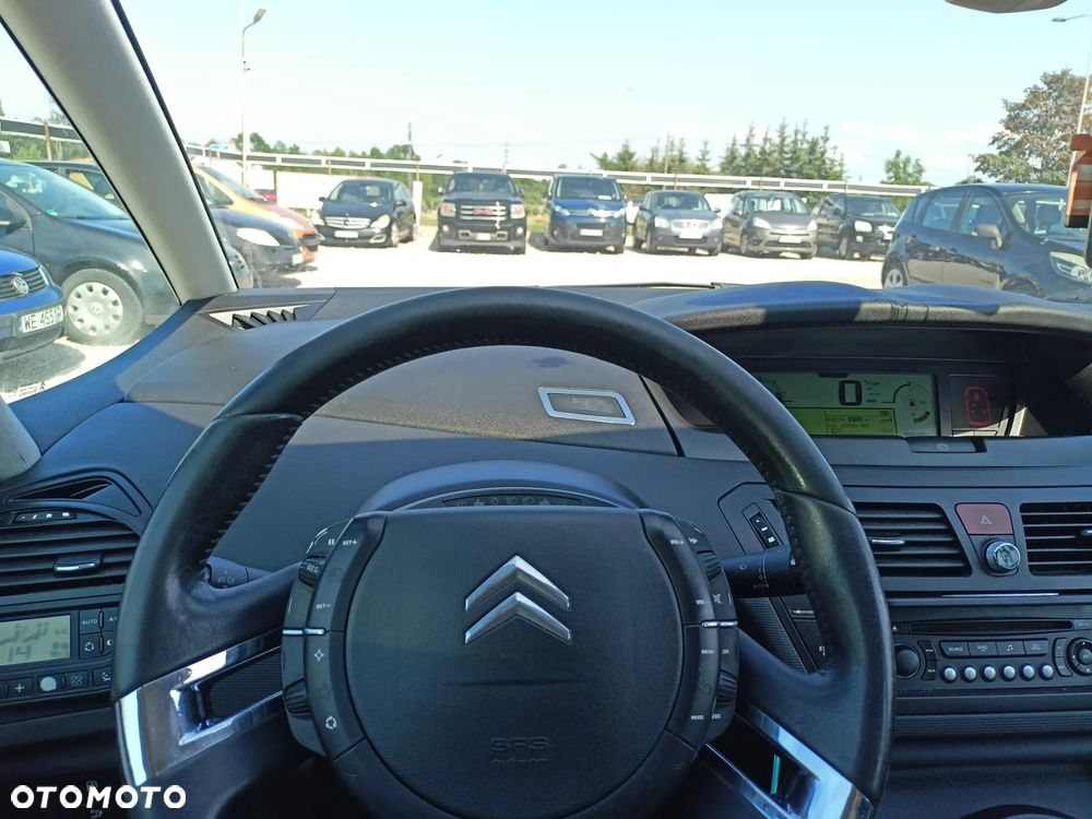 Citroën C4 Picasso - 8