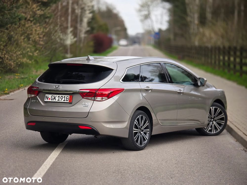Hyundai i40 Kombi blue 1.7 CRDi DCT Premium - 4