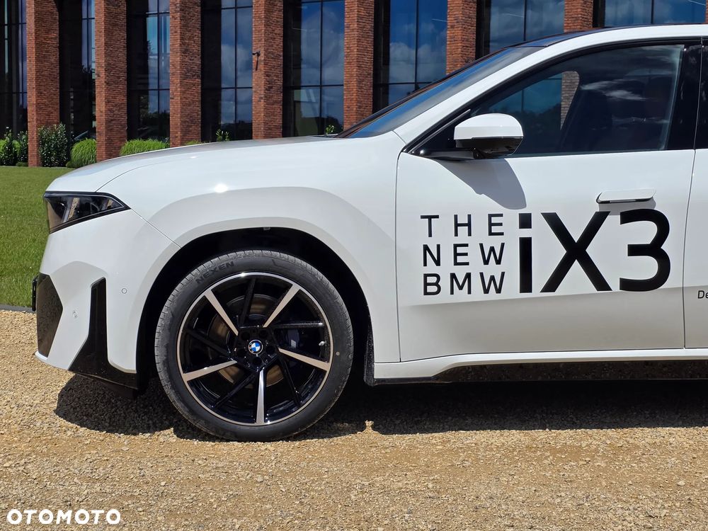 BMW iX3 50 xDrive 113.4kWh - 6