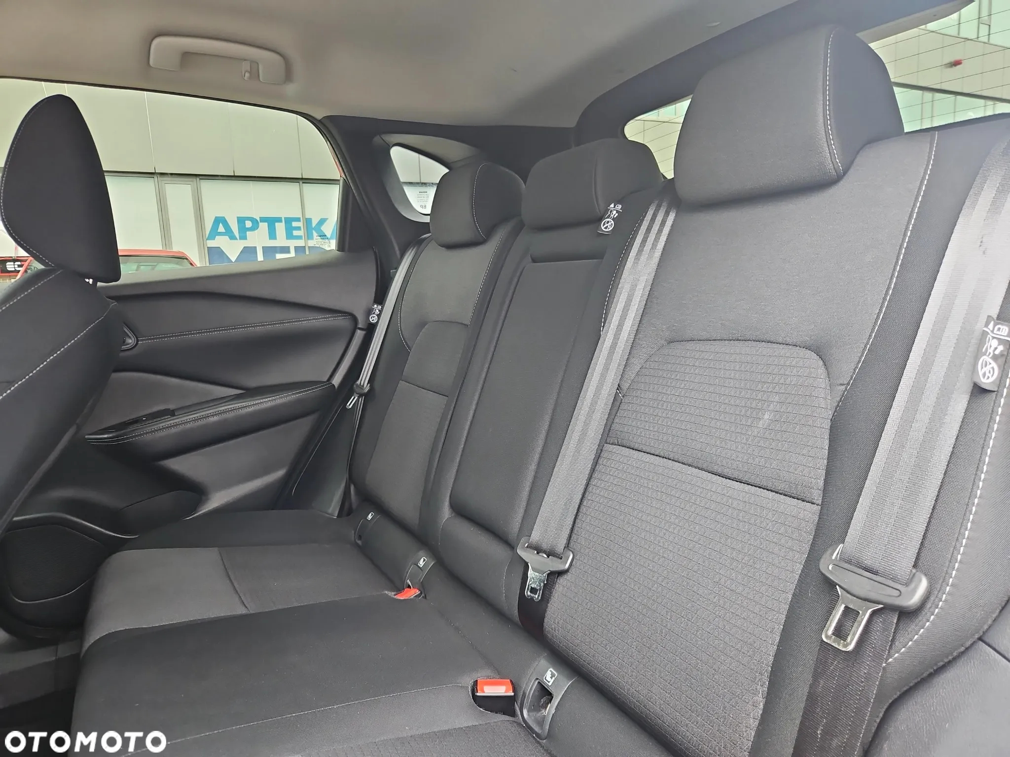 Nissan Qashqai 1.3 DIG-T mHEV N-Connecta Xtronic - 17