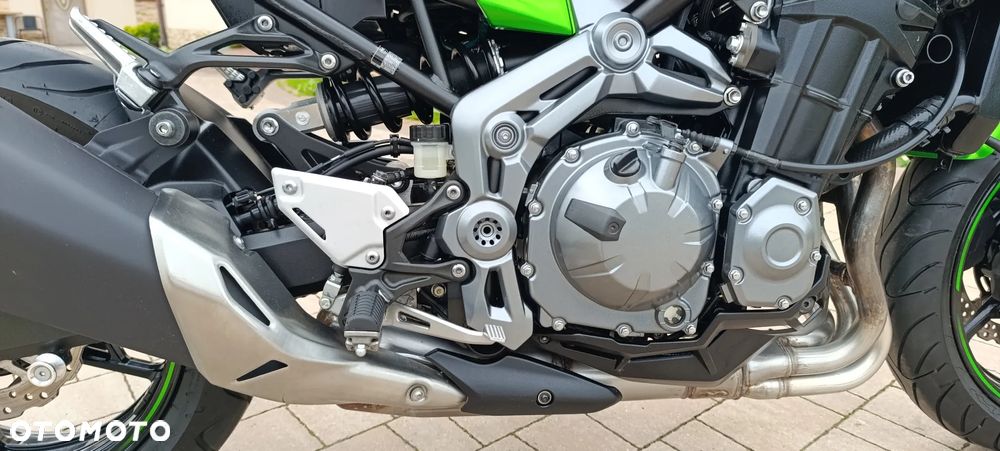 Kawasaki Z 900 - 24