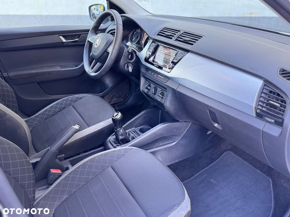 Skoda Fabia 1.0 Ambition - 11