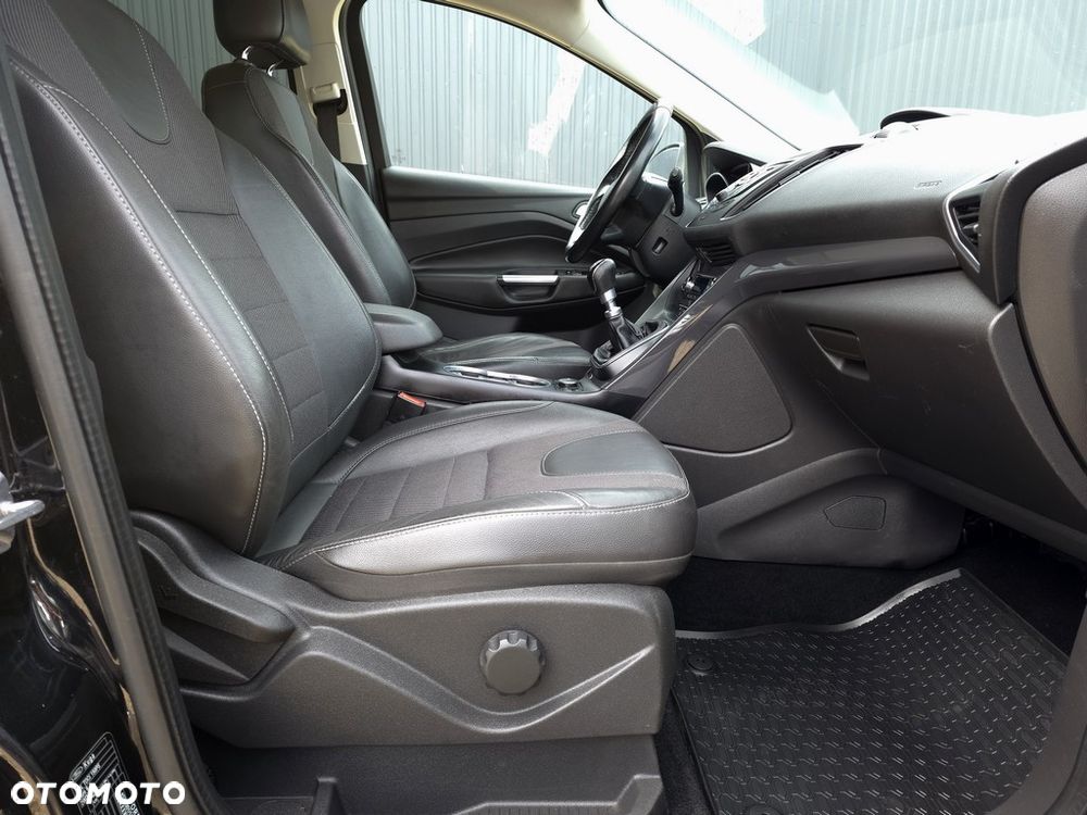 Ford Kuga 2.0 TDCi FWD Titanium - 18