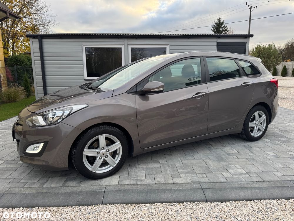 Hyundai i30 1.6 GDI Premium - 11
