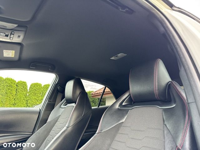 Toyota Corolla - 24