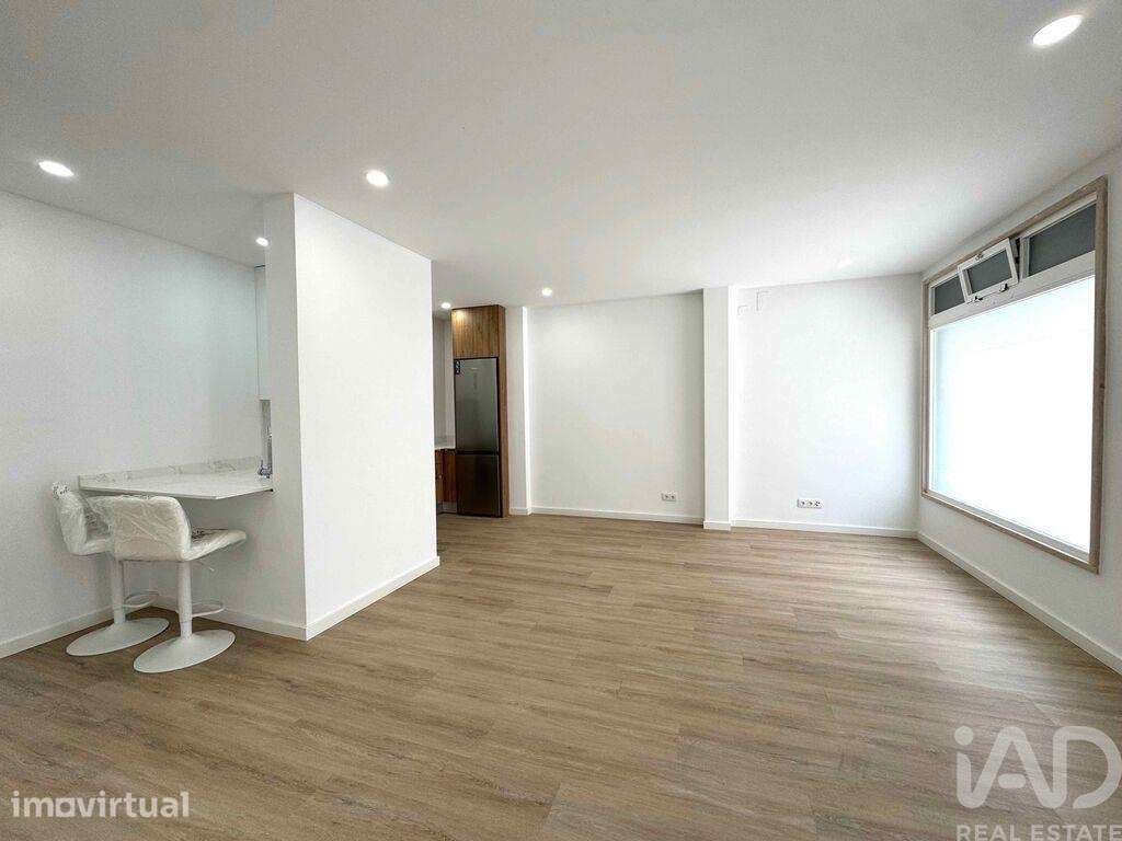 Apartamento T4 em Rio de Mouro de 102 m2 - Grande imagem: 5/40