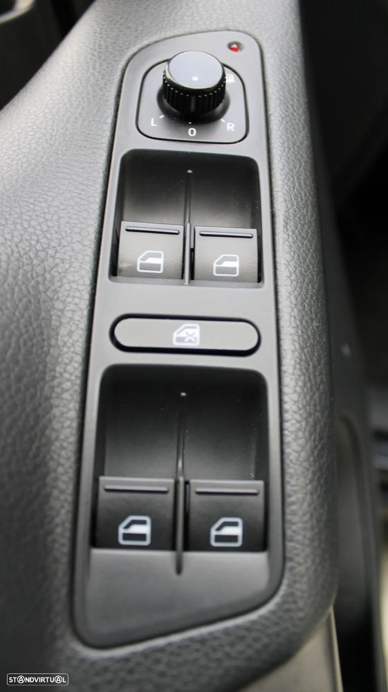 VW Tiguan 1.4 TSI Sport - 50