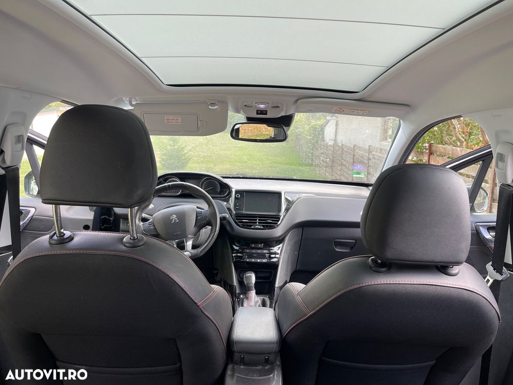 Peugeot 2008 1.2 PureTech Turbo GT-Line - 20