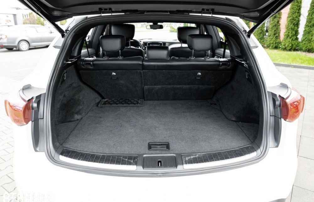 Infiniti QX70 3.0d S - 17