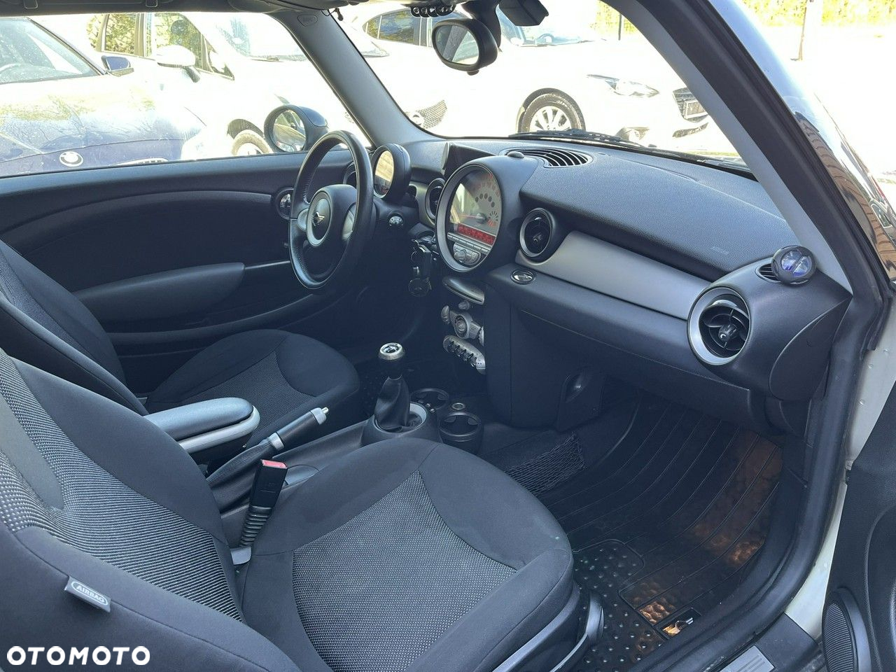 MINI Cooper - 24