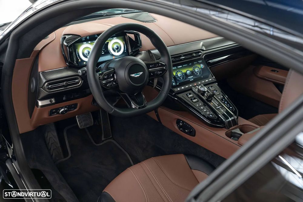 Aston Martin Vantage Coupe V8 - 8