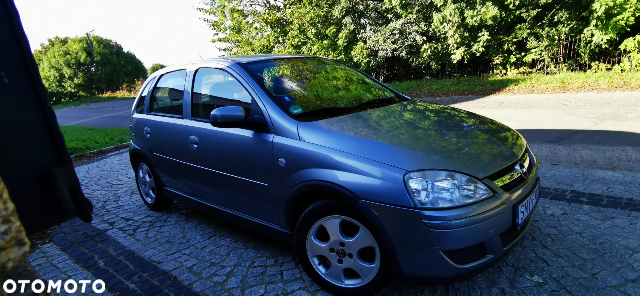 Opel Corsa 1.2 16V Essentia - 9