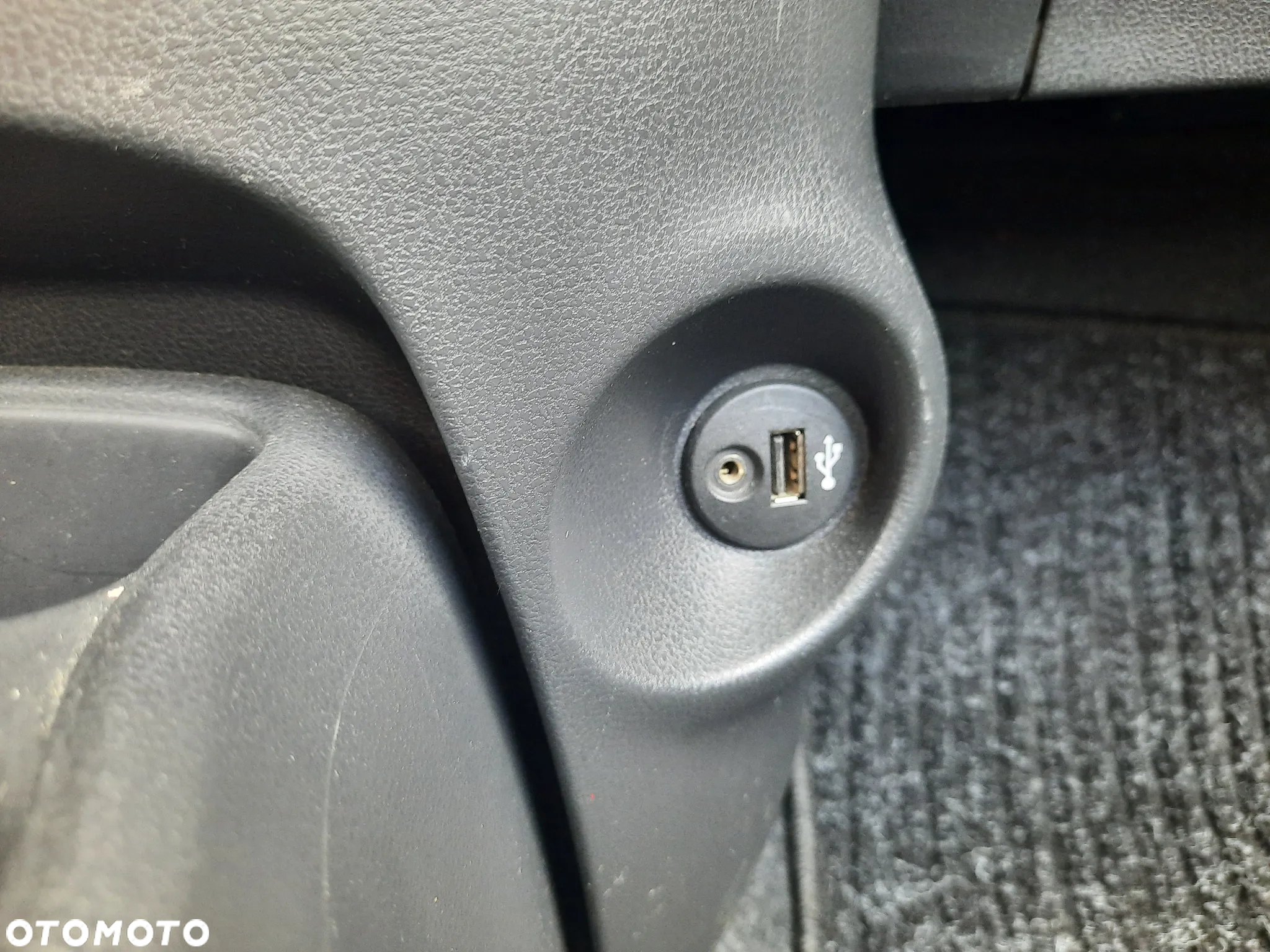 Nissan Micra 1.2 Visia AC/CD - 19