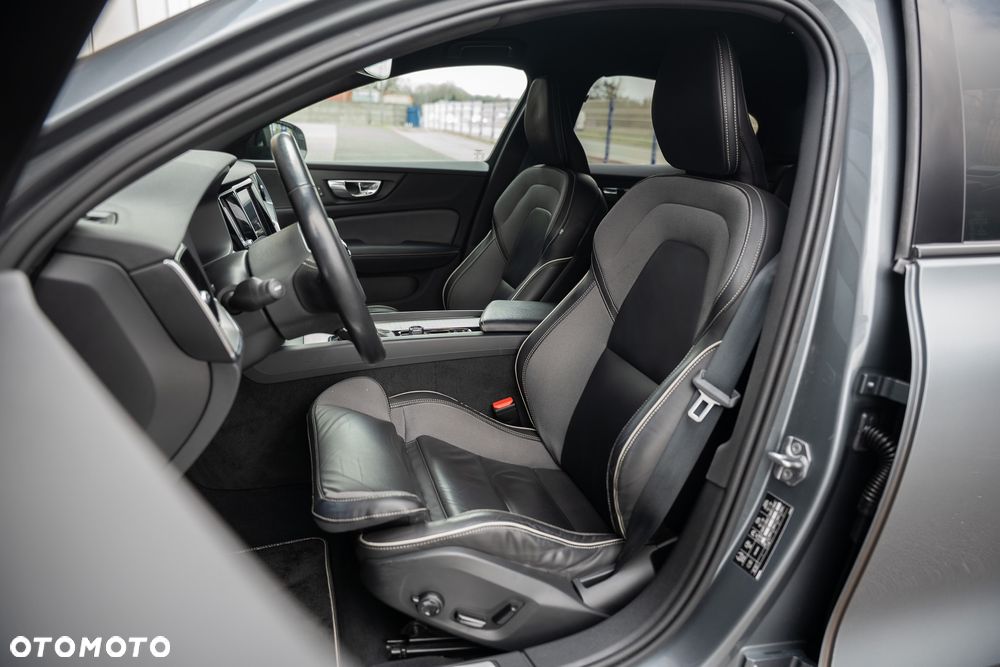 Volvo S60 T4 Geartronic RDesign - 25