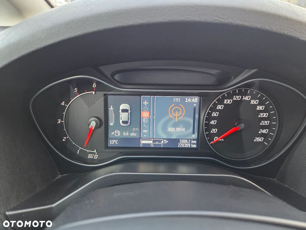 Ford S-Max 2.0 TDCi DPF Titanium X - 17