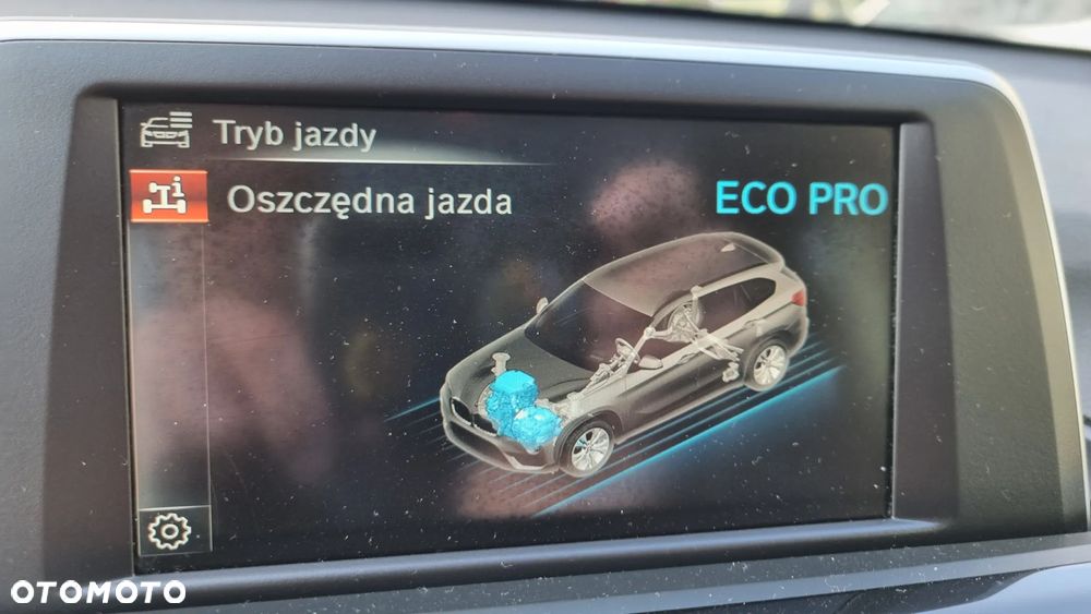 BMW X1 sDrive20i Sport Line - 15