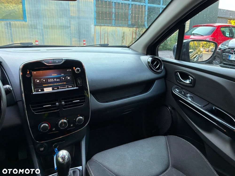 Renault Clio - 14