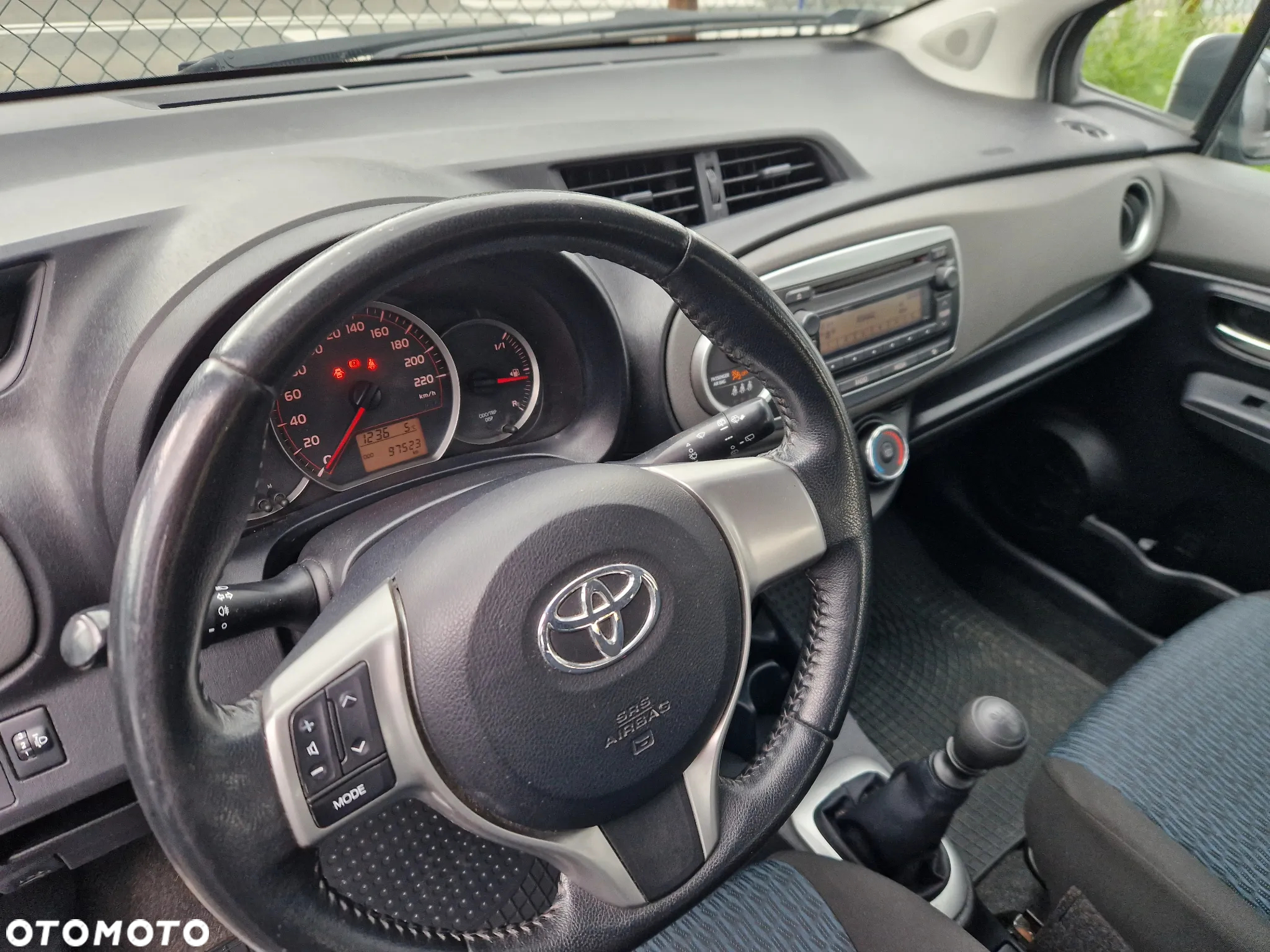 Toyota Yaris 1.33 Luna - 16